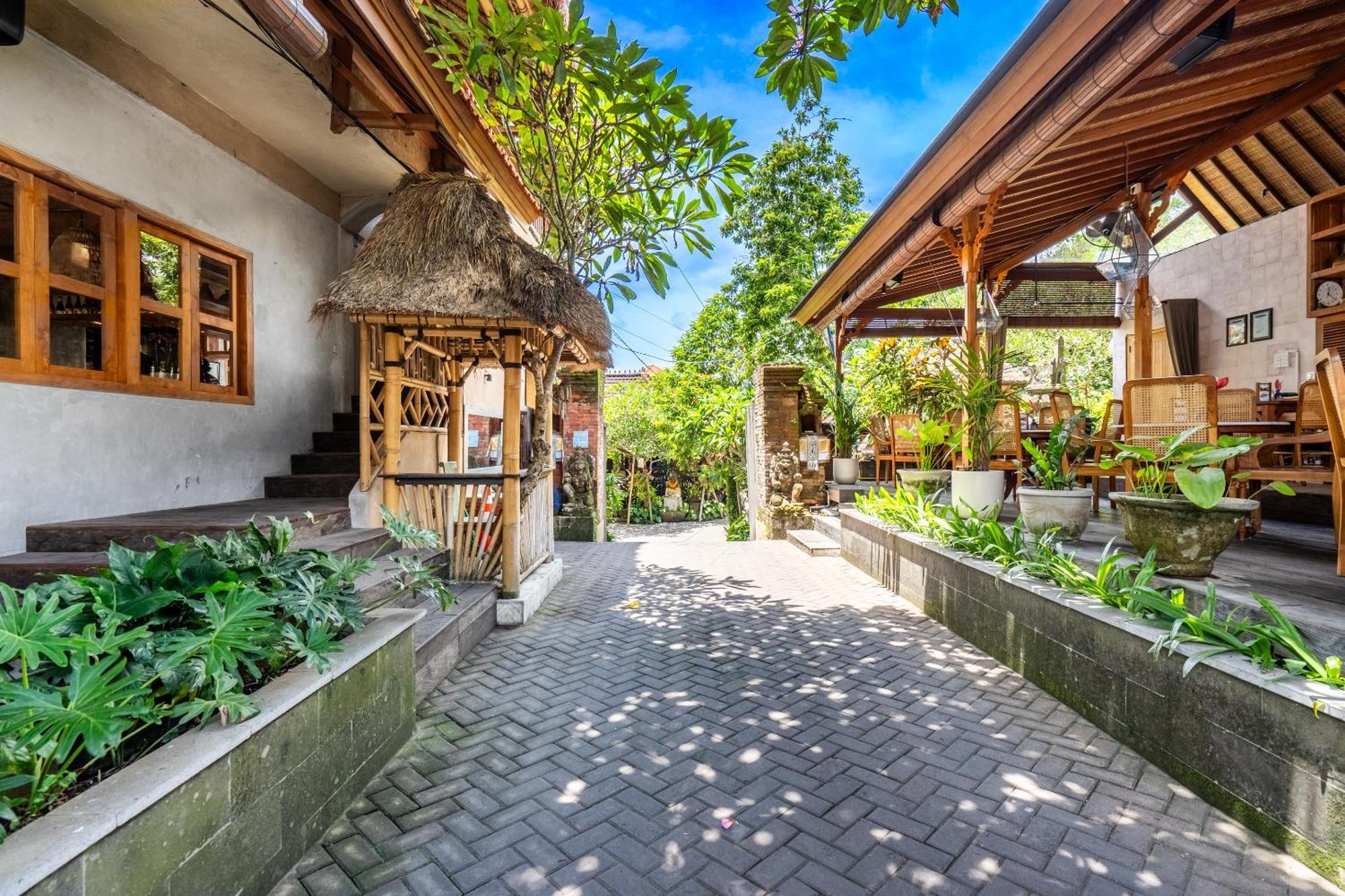 Meruhdani Boutique Hotel Ubud Eksteriør billede